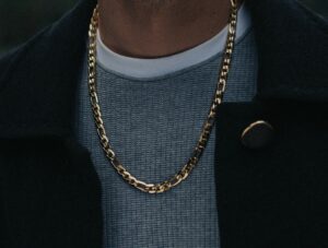 5 Ways To Style Your Gold Chain