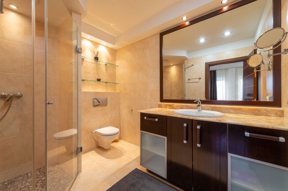 Bathroom Renovation London: The Ultimate Guide to Urban Composting: Turn Waste into Gold