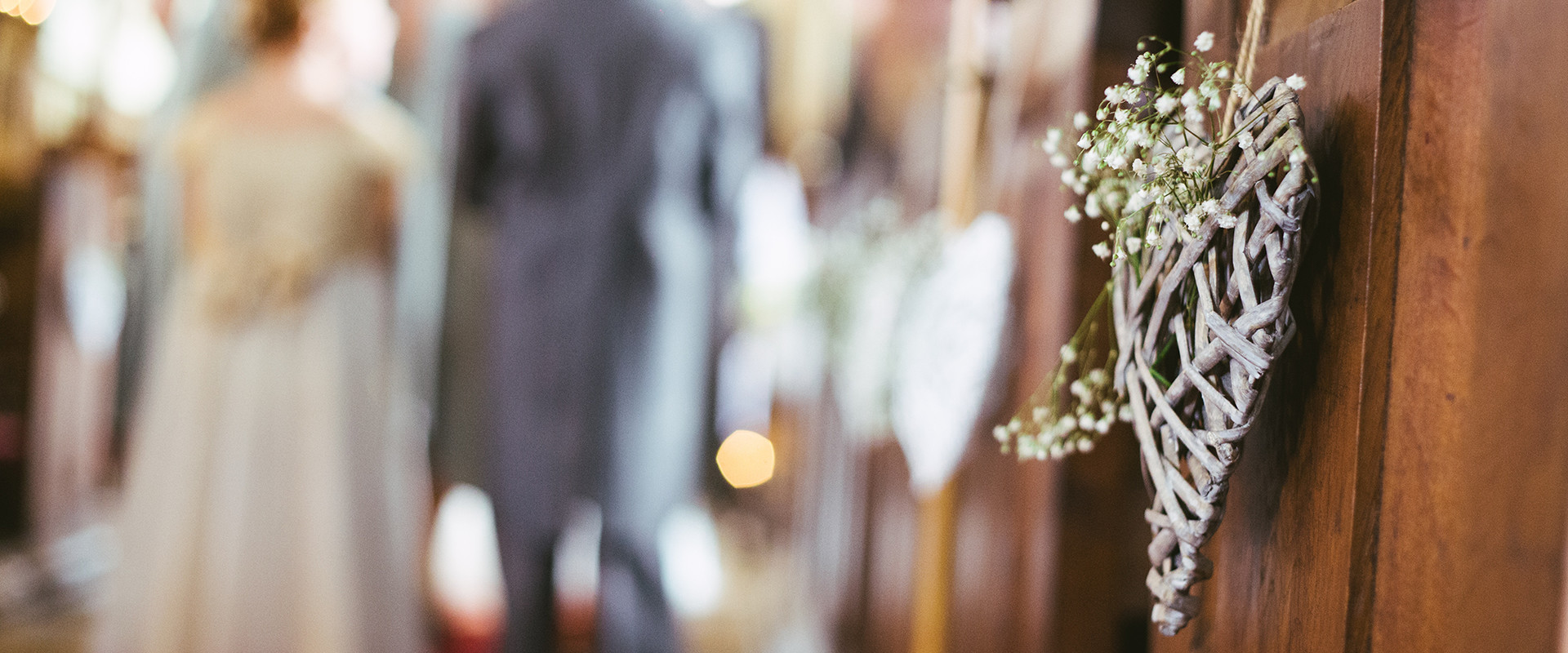 5 Ways To Secretly Find Your Fiancée’s Ring Size