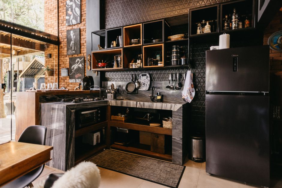 5 Kitchen Pantry Organization Ideas That Stay Tidy