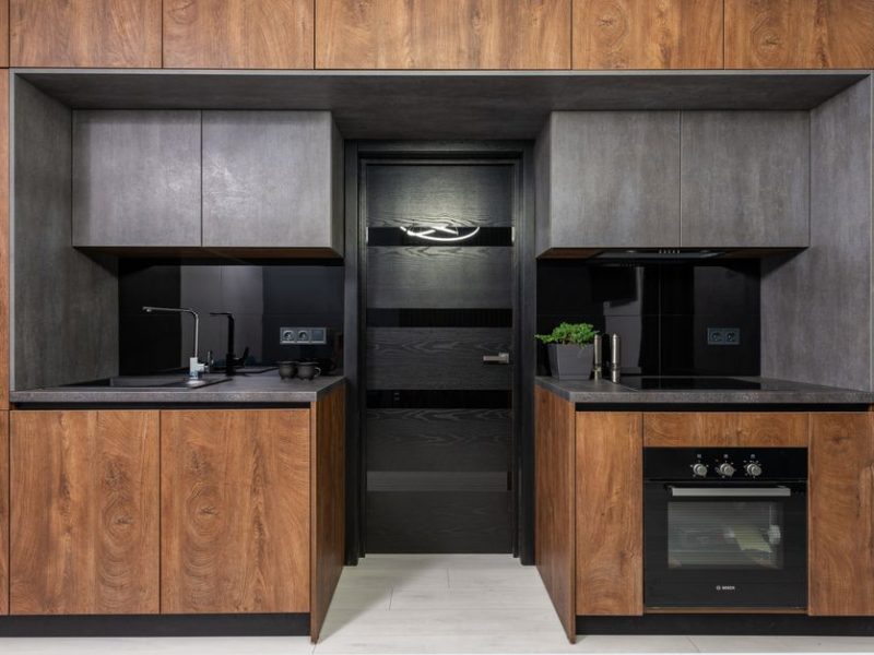 Refinish Old Cabinets Modern Kitchen Makeover Budget: Refinish Old Cabinets for a Modern Kitchen Makeover on a Budget