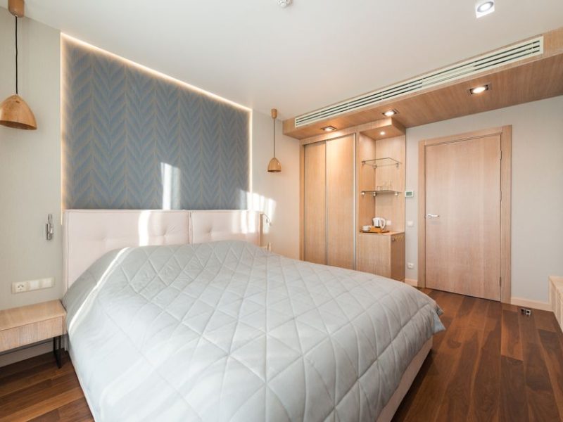 Small Bedroom Furniture Placement: Small Bedroom, Big Space: Smart Furniture Placement That Actually Works