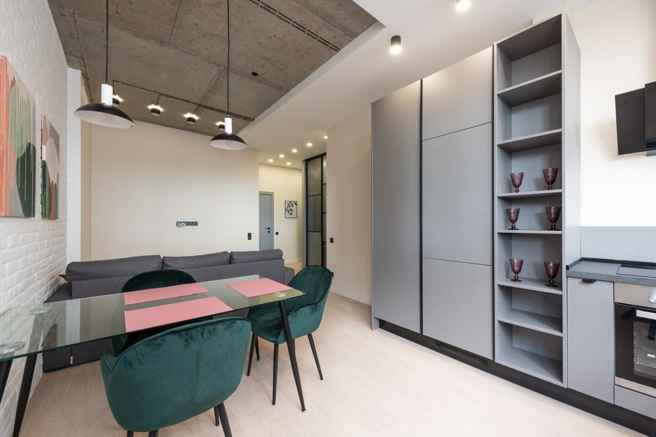 Vertical Storage Small Kitchen: Small Kitchen Vertical Storage: What Actually Works